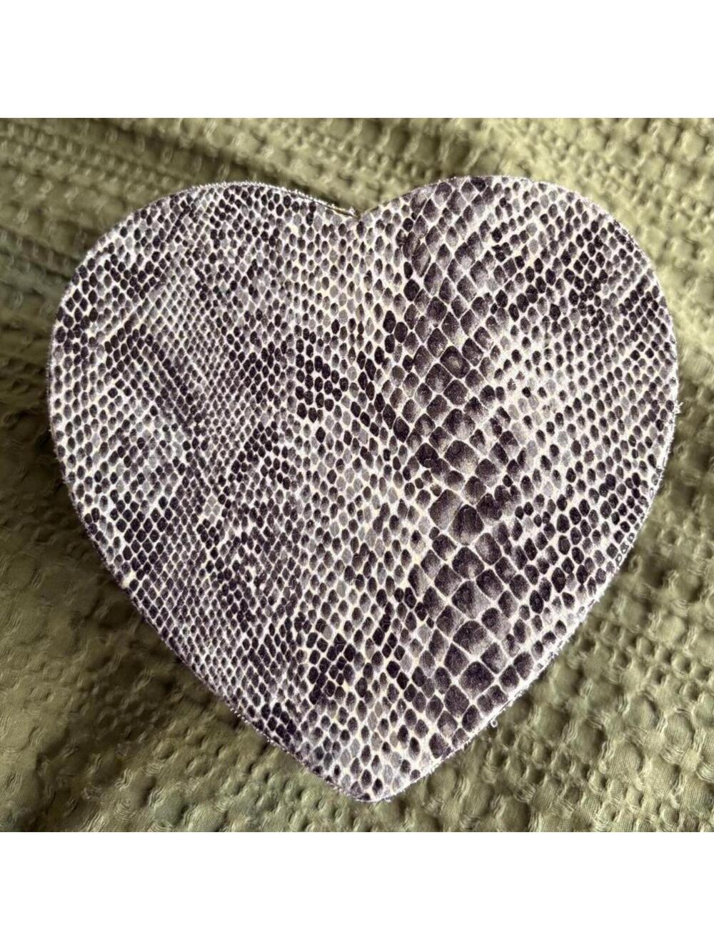 VINTAGE SNAKE PRINT HEART BOX